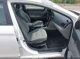 Hyundai Elantra Se 5NPD74LF2HH069162 снимка