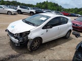 Toyota Prius C Three JTDKDTB34C1013662 снимка