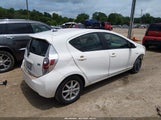 Toyota Prius C Three JTDKDTB34C1013662 снимка