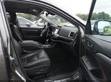 Toyota Highlander Hybrid Limited Platinum 5TDDGRFH9JS047458 fotografie