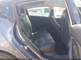 Tesla Model 3 Rear-Wheel Drive 5YJ3E1EA7PF647710 fotografie