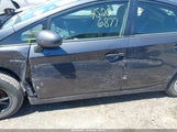 Toyota Prius Two JTDKN3DU6E1743708 снимка