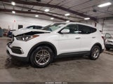 Hyundai Santa Fe Sport 2.4L 5NMZTDLB2JH060365 снимка