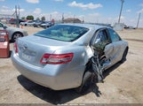 Toyota Camry Le 4T1BF3EKXAU061719 fotografie