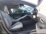 Hyundai Elantra Hybrid Limited KMHLN4DJ7RU107363 photo