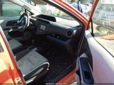 Toyota Prius C Three JTDKDTB31D1039721 снимка
