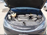 Chrysler Pacifica Touring-L 2C4RC1BGXHR598324 снимка