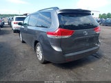 Toyota Sienna Le 5TDJK3DC1BS017412 снимка