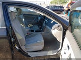 Toyota Camry Le 4T4BF3EK8BR105921 fotografie