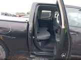 Ram  Express 4X4 6'4 Box 1C6RR7FG3HS862372 снимка