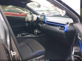 Toyota C-Hr Xle JTNKHMBX0L1088058 fotografie