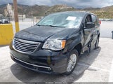 Chrysler Town & Country Touring-L 2C4RC1CG8GR233282 fotografie