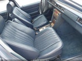 Mercedes-Benz 260 E WDBEA26D6KA994299 снимка
