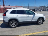 Jeep Cherokee Latitude 4X4 1C4PJMCB0JD528535 fotografie