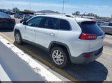 Jeep Cherokee Latitude 4X4 1C4PJMCB0JD528535 fotografie