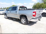 Toyota Tundra Sr5 5.7L V8 5TFDW5F17KX852739 fotografie