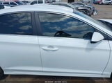 Hyundai Sonata Se 5NPE24AF0KH746190 снимка