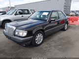 Mercedes-Benz 400 E WDBEA34E2PC001460 снимка
