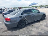 Volkswagen Passat 1.8T Limited Edition 1VWAS7A39FC106614 fotografie