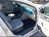 Hyundai Sonata Hybrid Se KMHE24L17GA012755 photo