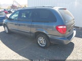 Chrysler Town & Country Limited 2C8GT64L32R582180 photo