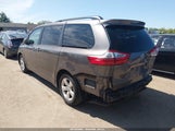 Toyota Sienna Le 8 Passenger 5TDKZ3DC7HS887013 снимка
