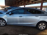 Chevrolet Cruze Ls Auto 1G1BC5SM4J7233541 снимка