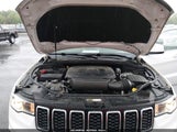 Jeep Grand Cherokee Laredo E 4X4 1C4RJFAG5JC381427 photo