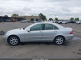 Mercedes-Benz C 240 WDBRF61J84F550631 снимка