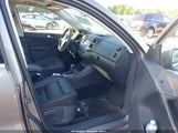 Volkswagen Tiguan Se WVGBV7AX9BW517145 photo