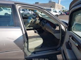 Lincoln Town Car Signature 1LNHM82W13Y633826 fotografie