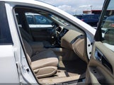 Nissan Pathfinder Sv 5N1AR2MN5DC641270 photo