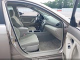 Toyota Camry Le 4T4BE46K79R080818 снимка