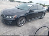 Volkswagen Passat 1.8T R-Line 1VWDT7A37HC051898 fotografie