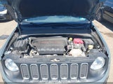 Jeep Renegade Latitude 4X4 ZACCJBBB5JPH52115 photo