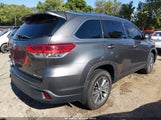 Toyota Highlander Xle 5TDJZRFHXKS611357 снимка
