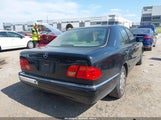 Mercedes-Benz E 320 WDBJF65H3XA898911 снимка