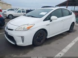 Toyota Prius Two JTDKN3DU4E1830295 снимка