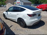 Tesla Model Y Performance Dual Motor All-Wheel Drive 7SAYGDEF1NF466356 fotografie