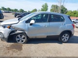 Chevrolet Trax Fwd Ls 3GNCJKSB1LL118383 photo
