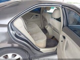 Toyota Camry Le 4T4BF3EK8BR212354 снимка