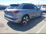 Audi E-Tron Premium Plus Quattro WA1LAAGE2NB009838 снимка
