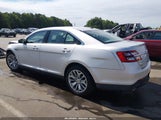 Ford Taurus Limited 1FAHP2F85FG108871 fotografie
