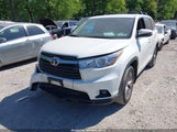 Toyota Highlander Le Plus V6 5TDBKRFH9FS145631 снимка