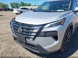 Nissan Rogue Sv Fwd 5N1BT3BA4SC809506 photo