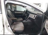 Toyota Corolla Le 5YFBURHE7JP836056 fotografie