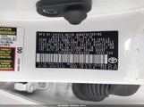 Toyota Corolla Le 5YFBURHE7JP836056 fotografie