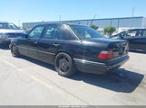Mercedes-Benz E 420 Base/420 Special WDBEA34E4SC161297 снимка