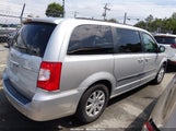 Chrysler Town & Country Touring-L 2A4RR8DG9BR676758 fotografie