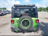 Jeep Wrangler Unlimited Sahara 4X4 1C4HJXEG5JW250931 photo